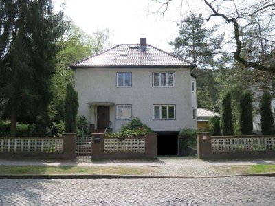 Möbliertes Zimmer in WG - furnished room in shared apartment