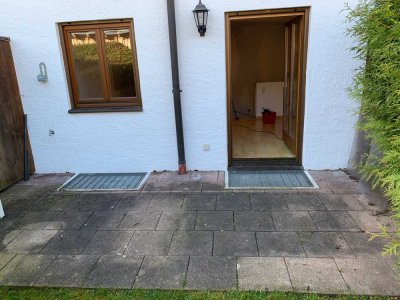 Gemütliche 2 Zimmer Maisonette Wohnung mit Terrasse und eingewachsenem Garten