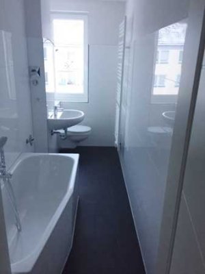 Kernsanierte Wohnung mit Balkon auf ca. 46 m² zu vermieten