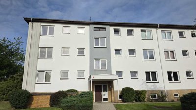 Frisch teil-renovierte 2-Zimmer-Wohnung mit Balkon in ruhiger Wohngegend in Lensahn