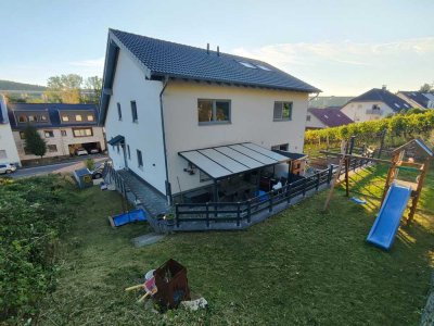 Schöne Doppelhaushälfte in Bad Neuenahr-Ahrweiler Ortsteil Heppingen