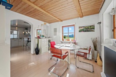 Großzügiges Reihenendhaus mit sonnigem Garten und flexiblem Raumkonzept in Altdorf