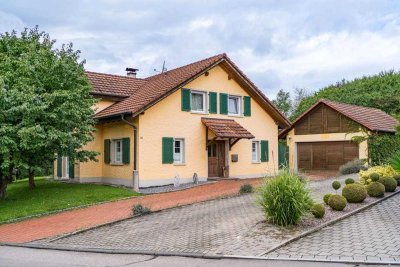 *Reserviert* Mediterranes Einfamilienhaus in Klettgau-Erzingen mit Terrasse, Garten und viel Charme