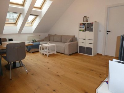 Liebevoll renovierte Dachgeschosswohnung