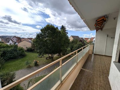 Moderne, renovierte 2-Zi. Wohnung in ruhiger Lage