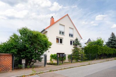 Charmante 2-Zimmer-Terrassenwohnung mit eigenem Gartenanteil.