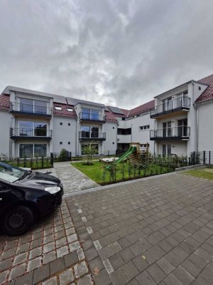 NEU Exklusive helle Dachgeschosswohnung  TOP LAGE
