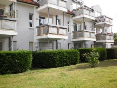 1,5 Raum-Wohnung im Hansapark mit Einbauküche und Tiefgaragenstellplatz
