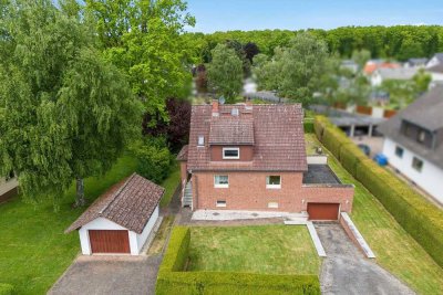 Freistehendes gepflegtes Einfamilienhaus auf großem Grundstück