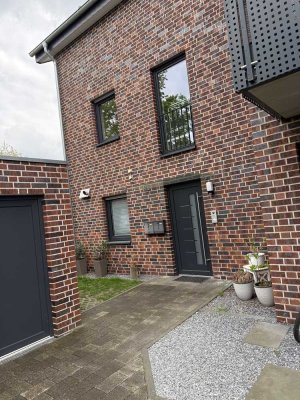 Neuwertige 4,5-Zimmer-Wohnung mit Balkon und Garten in Nordwalde