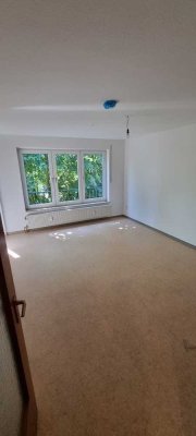 WBS erforderlich! Schöne 2-Zimmerwohnung in Solingen Wald. Anmietung erst ab 60 Jahre möglich!