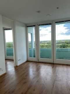 Sofort frei zum Bezug: renovierte 2-Zimmer-Whg. mit toller Fernsicht zu verkaufen