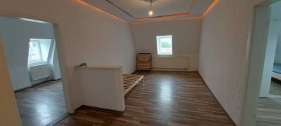 Renovierte 5-Zimmer-Dachgeschoßwohnung zu vermieten