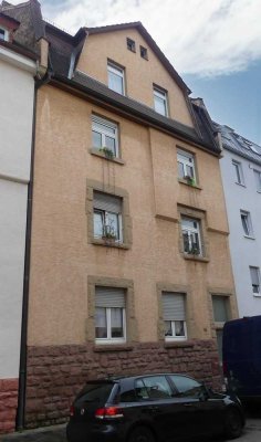 Dreifamilienhaus in gut angebundener Wohngegend nahe dem Main zu verkaufen!