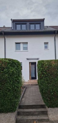 Charmantes, modernisiertes Reihenhaus in beliebter Lage der Weststadt von Schwäbisch Gmünd