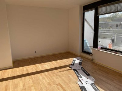 Erstbezug nach Modernisierung: 4-Zi.-Wohnung mit Balkon in Düsseldorf-Gerresheim