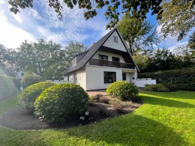 Modernisiertes Haus mit sechs Zimmern und Einbauküche in Gütersloh