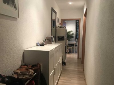 Exklusive, sanierte Schöne 2-Zimmer-Wohnung mit Balkon und Einbauküche