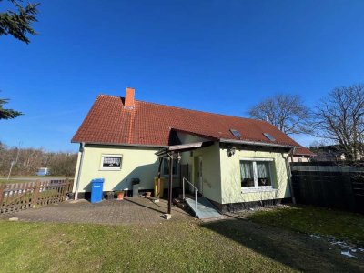 Doppelhaushälfte mit 3-Zimmern zzgl. Ausbaureserve und Garage auf einem 5594 m² großem Grundstück!!!