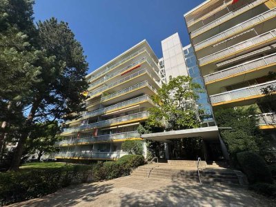 ***GUT GESCHNITTENE HELLE 3-ZIMMER-WOHNUNG MIT NORDOST+WESTLOGGIA DIREKT AM KARL-MARX-ZENTRUM***