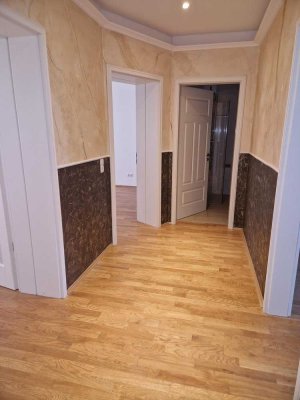 hochwertig sanierte Wohnung mit Balkon zum sofortigen Bezug
