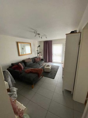 Freundliche 2-Raum-EG-Wohnung mit Terrasse und Einbauküche in Mayen