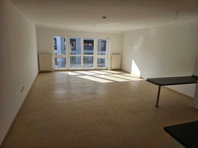 1,5- Zimmer, 4.OG mit Balkon, 62,89 m², EBK, Aufzug, Nähe HTW+ Spree