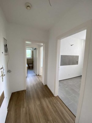 zwei Zimmerwohnung im 3. OG mit Einbauküche + Aufzug zu vermieten
