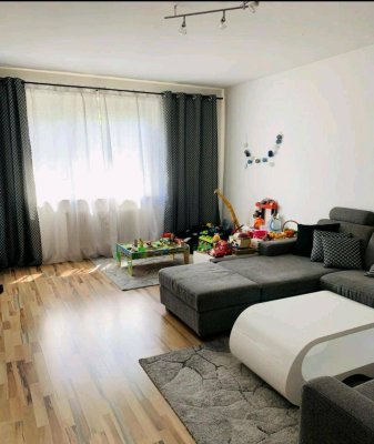 Geräumige 2,5-Zimmer Wohnung auf 75m²