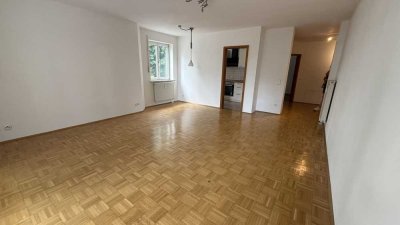 Lichtdurchflutete 2-Zimmer-Wohnung mit Balkon und Einbauküche in Schwabhausen