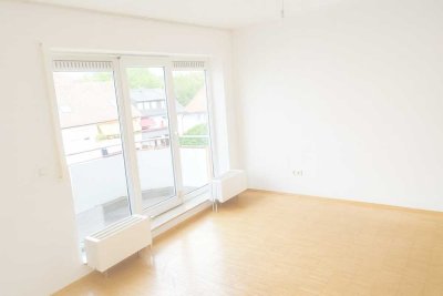 Helle 1-Zimmer-Wohnung mit Balkon & Garage zu vermieten