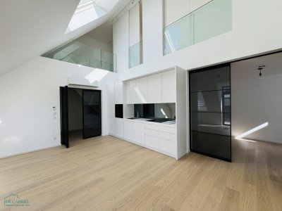 EXCLUSIVER ERSTBEZUG - DACHWOHNUNG MIT FREIFLÄCHEN