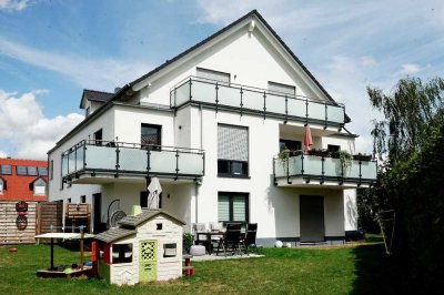 Schöne 3-Zimmerwohnung mit Balkon in begehrter Lage von Rottendorf !