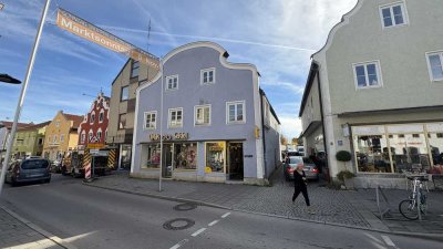 Geräumige 5-Zimmer-Maisonette-Wohnung im Stadtzentrum mit rustikalem Ambiente