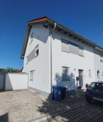 Familienfreundliches Einfamilienhaus mit PV Anlage & großem Platzangebot in der Wolfgangsiedlung