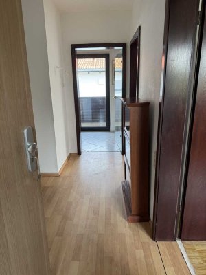 Sanierte 4-Raum-Wohnung mit Balkon in Allersberg