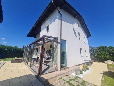 Großzügiges, teilrenoviertes Objekt nahe Amstetten!