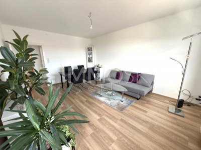Moderne Familienwohnung in Taxham mit Loggia, Garage