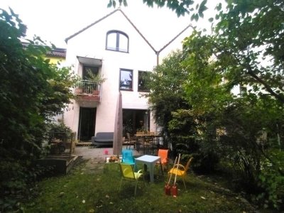 Provisionsfrei. Gepflegtes, ruhiges Haus in München- Aubing- ideal für Ihre Familie!