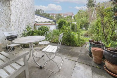 Helles Reihenhaus mit großem Garten und Garage – Ihr Zuhause in Ohmden