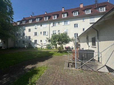 Charmante Dachgeschoss -Wohnung im Zentrum von Friedrichshafen