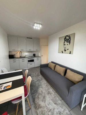 Schicke 2-Zimmer Wohnung (2 Balkone) - Düsseldorf Altstadt nähe Carlsplatz