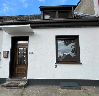 Preiswertes 4-Raum-Reihenhaus mit EBK in Frechen