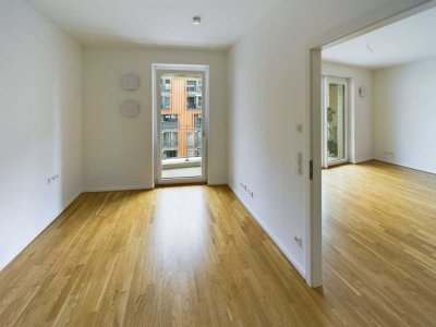 Zentrale 2-Zimmer-Wohnung mit Balkon + grünem Innenhof für Singles + Paare in der Altstadt | MaryAnn