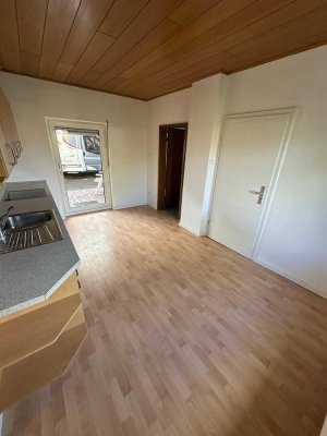 Attraktive 1-Zimmer-Wohnung mit Einbauküche im Herzen von Jüchen