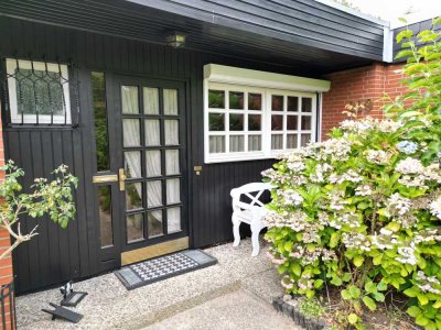Gepflegtes Einfamilienhaus mit Wintergarten, Kamin & Vollkeller in Pinneberg-Nord – von Privat