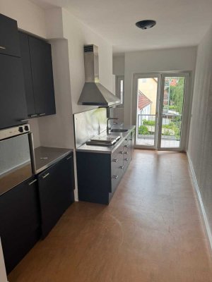 Geschmackvolle,  4-Raum-Wohnung mit Einbauküche in Hannover