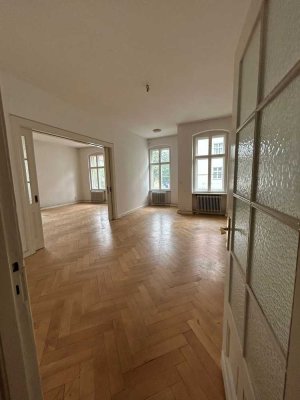 Renovierungsbedürftigte Familienwohnung in Siemensstadt!