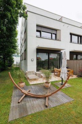 Urban, stilvoll und großzügig: Reiheneckhaus im "Wohnpark am Öferl" in Weilheim