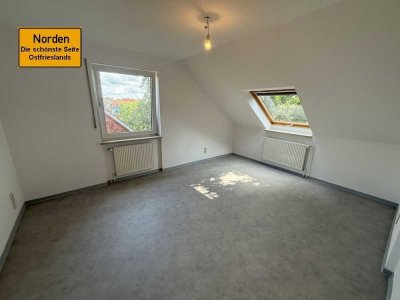 Helle 2-Zimmer-Dachgeschosswohnung in zentraler Lage von Norden!